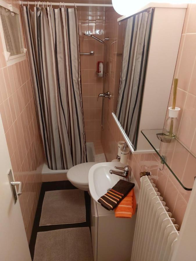 Joli Studio Avec Terrasse Et Vue Exclusivement Pour Non Fumeurs بلمونت سور لوزان المظهر الخارجي الصورة
